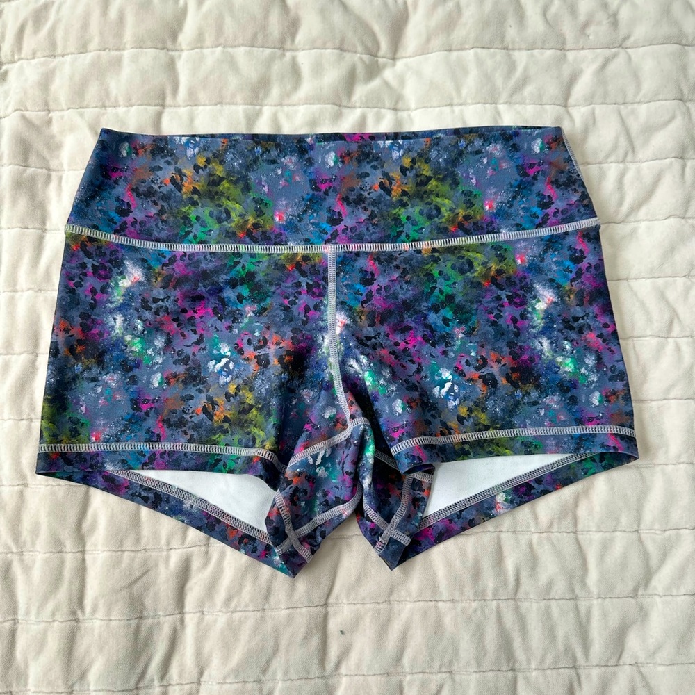 Peachy Athletic leopard shorts, peach perfect fit